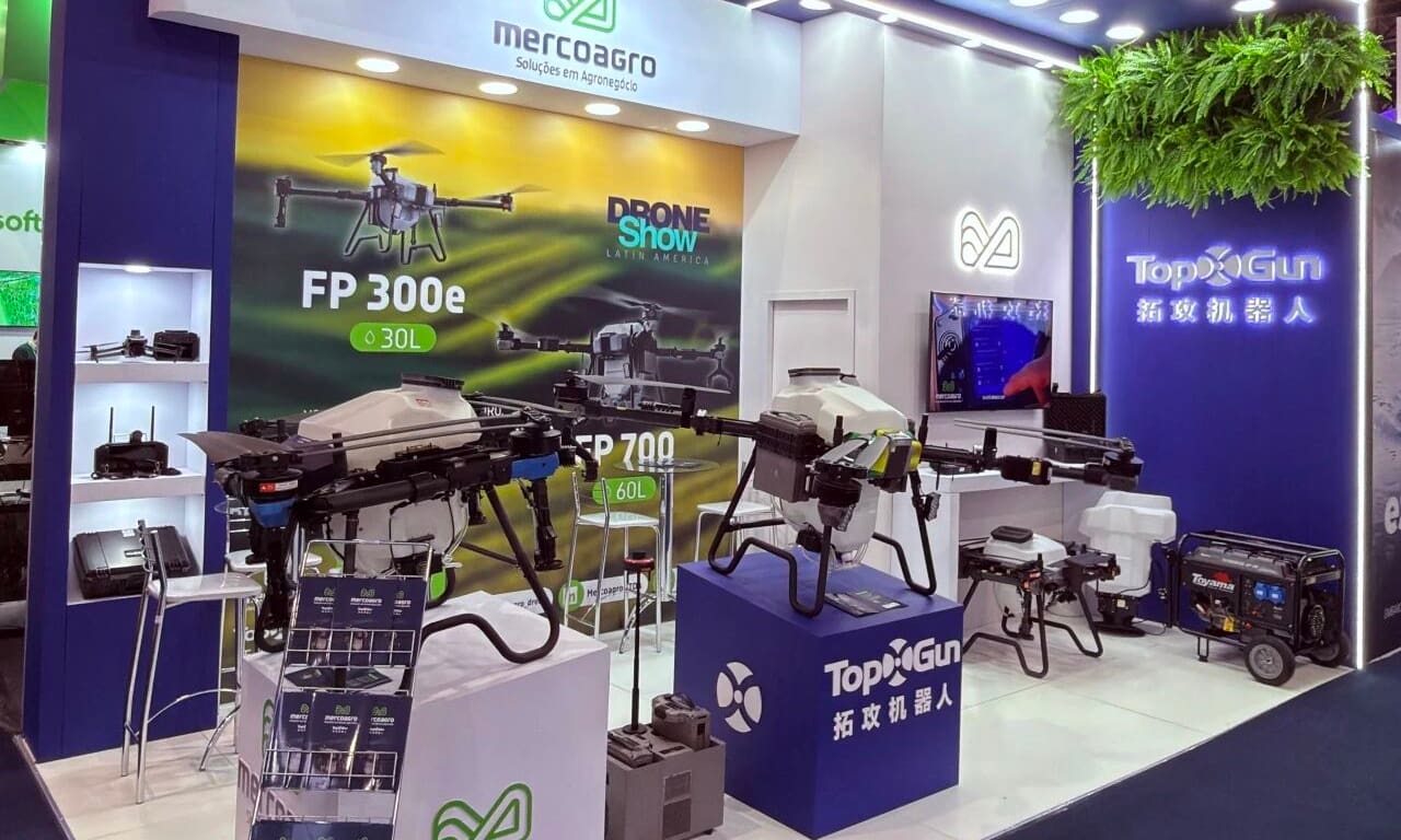 TopXGun presenta soluciones de drones agrícolas en DroneShow Robotics 2026 en Brasil.